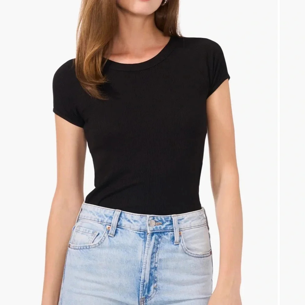 Black tee